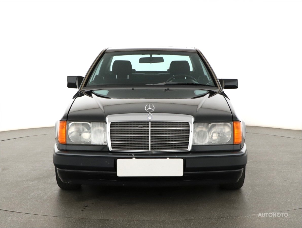 Mercedes-Benz Ostatní, 1989 - pohled č. 2