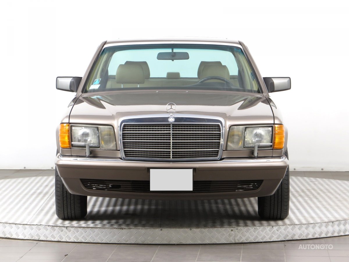 Mercedes-Benz S, 1988 - pohled č. 2