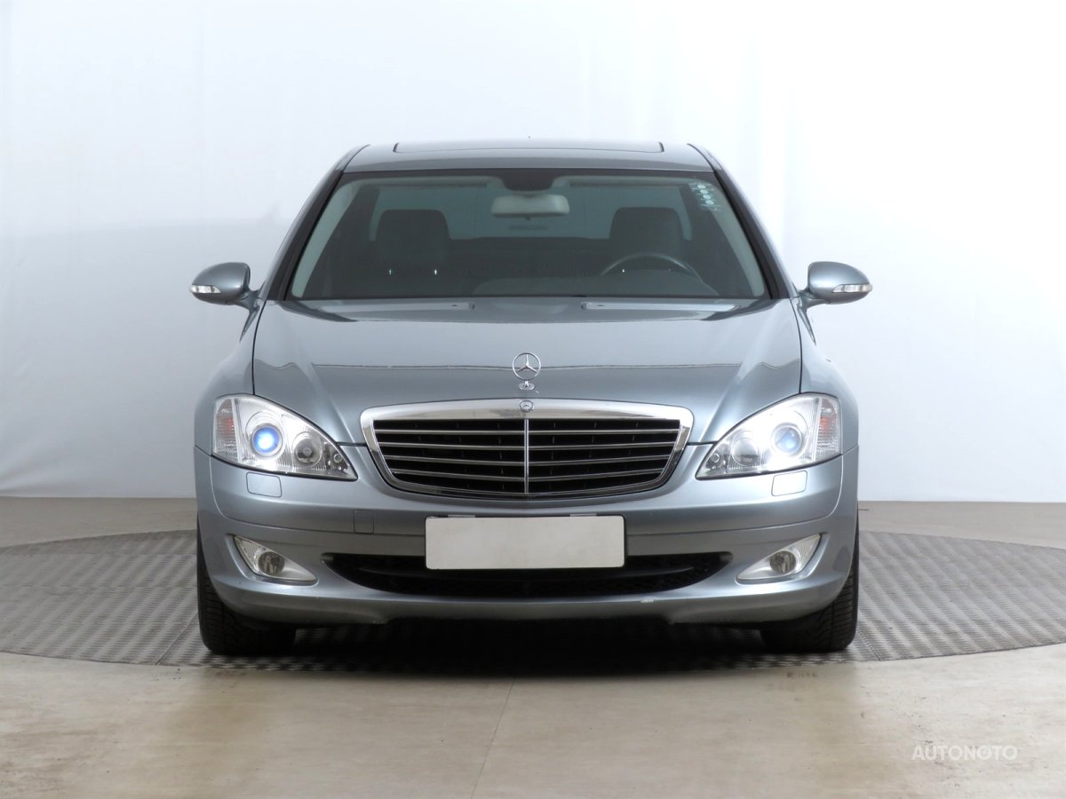 Mercedes-Benz S, 2008 - pohled č. 2