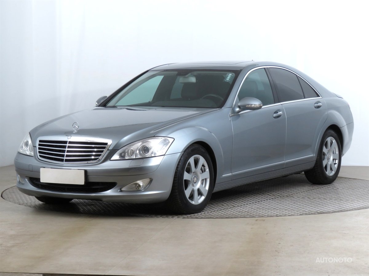 Mercedes-Benz S, 2008 - pohled č. 3