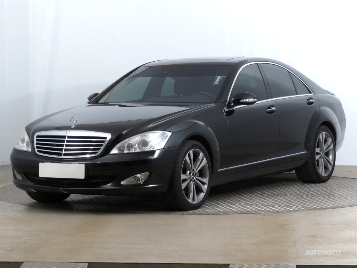 Mercedes-Benz S, 2008 - pohled č. 3