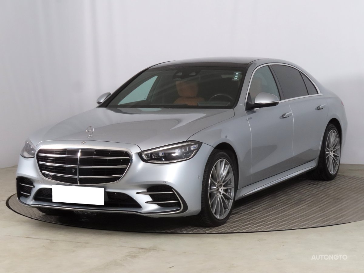 Mercedes-Benz S, 2022 - pohled č. 3