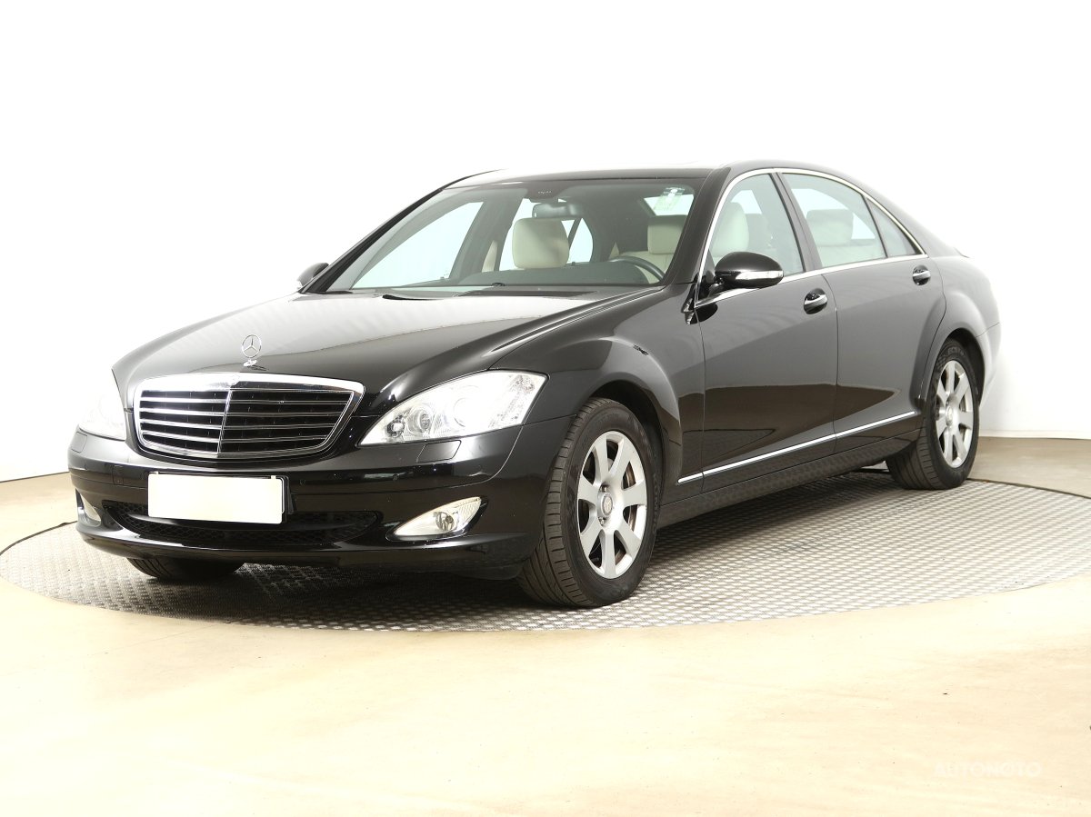 Mercedes-Benz S, 2009 - pohled č. 3