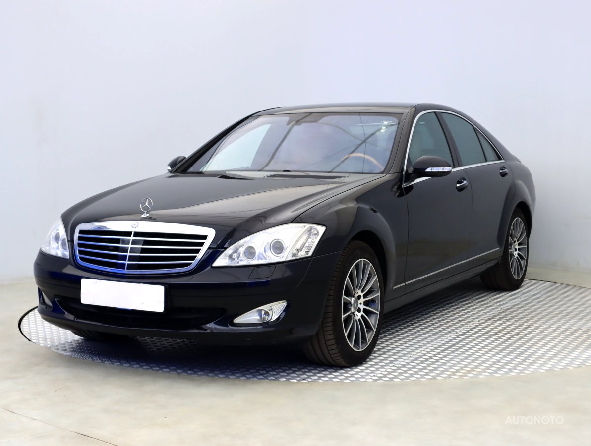 Mercedes-Benz S, 2009 - pohled č. 3