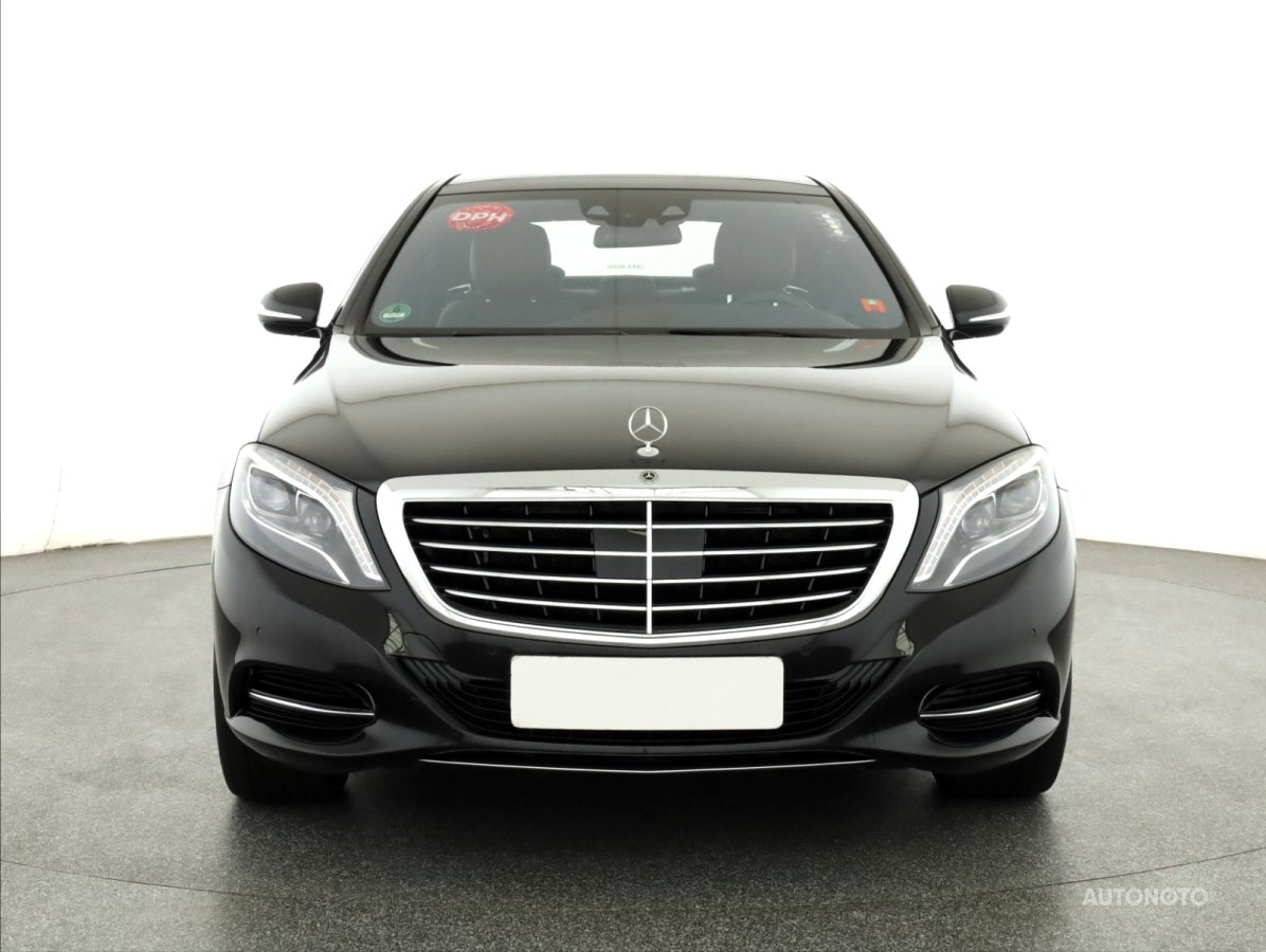 Mercedes-Benz S, 2016 - pohled č. 2