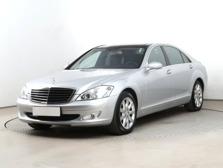 Mercedes-Benz S, 2007 - pohled č. 3