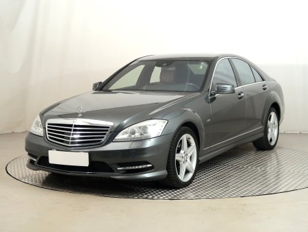 Mercedes-Benz S, 2011 - pohled č. 3