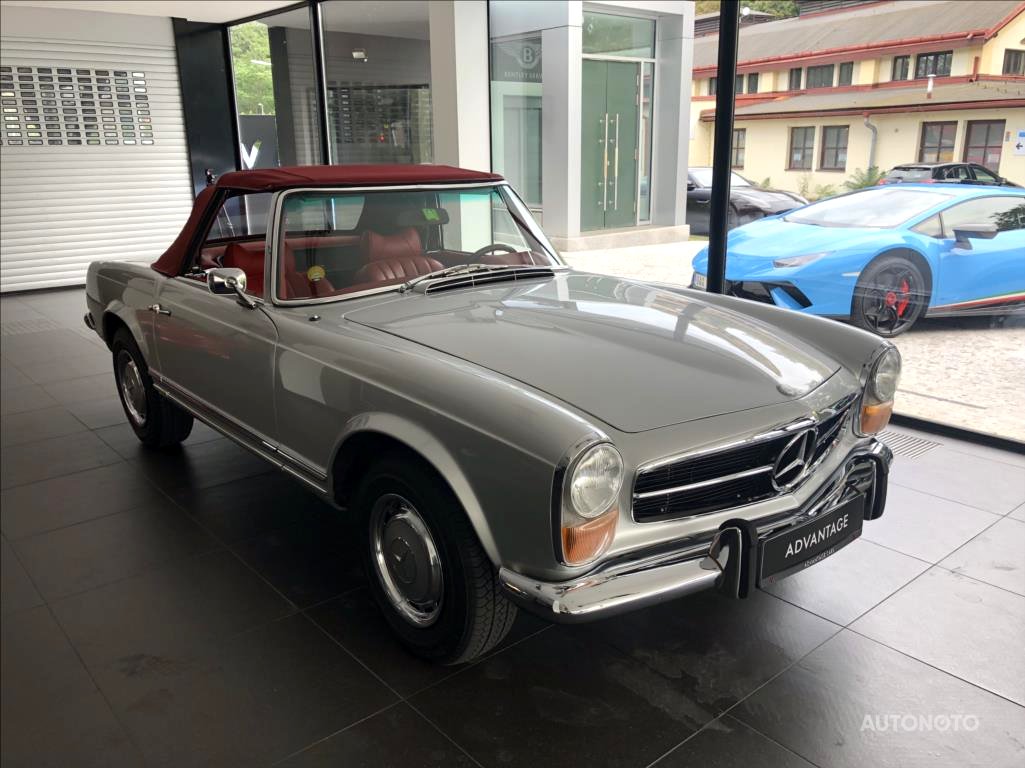 Mercedes-Benz SL, 1970 - pohled č. 3