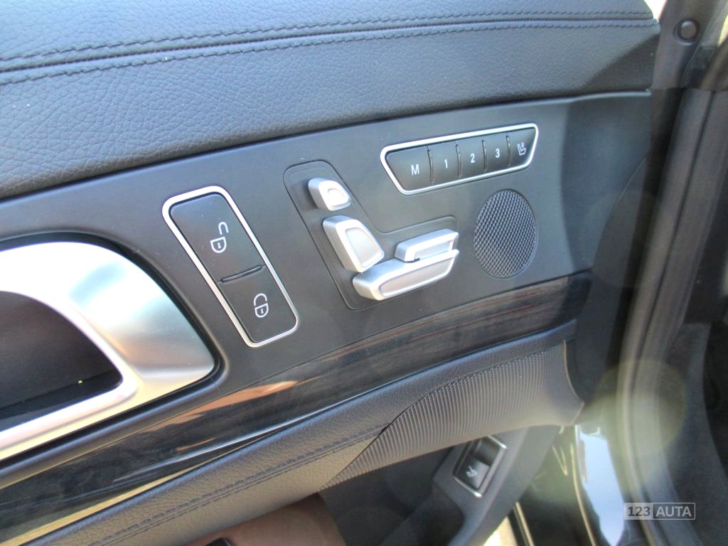 Mercedes-Benz SL, 2012 - pohled č. 12