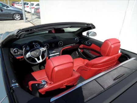 Mercedes-Benz SL, 2015 - pohled č. 4