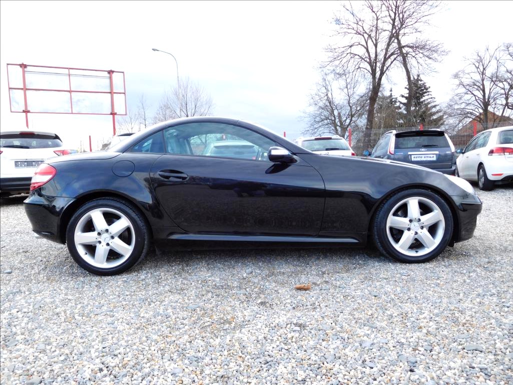 Mercedes-Benz SLK, 2006 - pohled č. 4