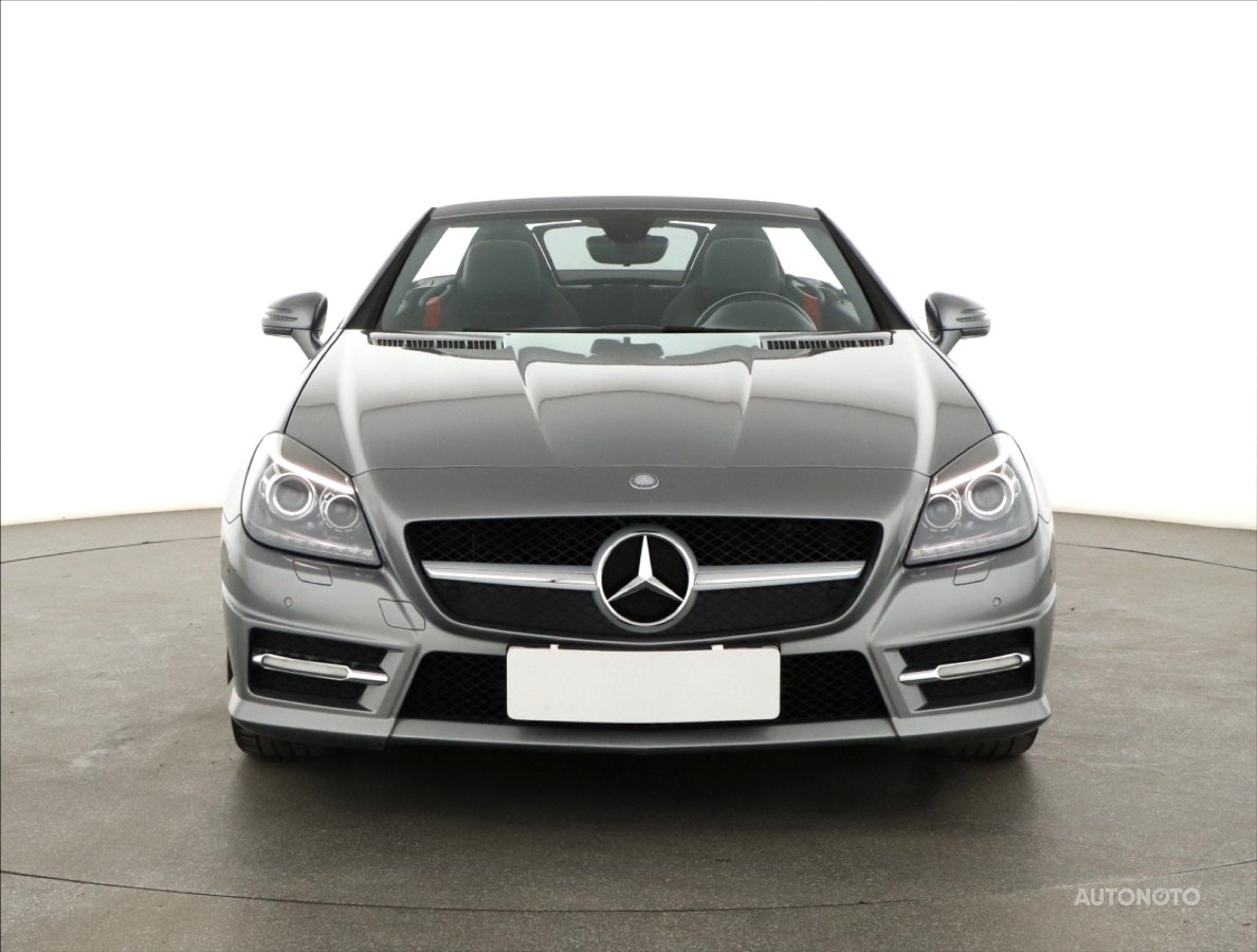 Mercedes-Benz SLK, 2011 - pohled č. 2