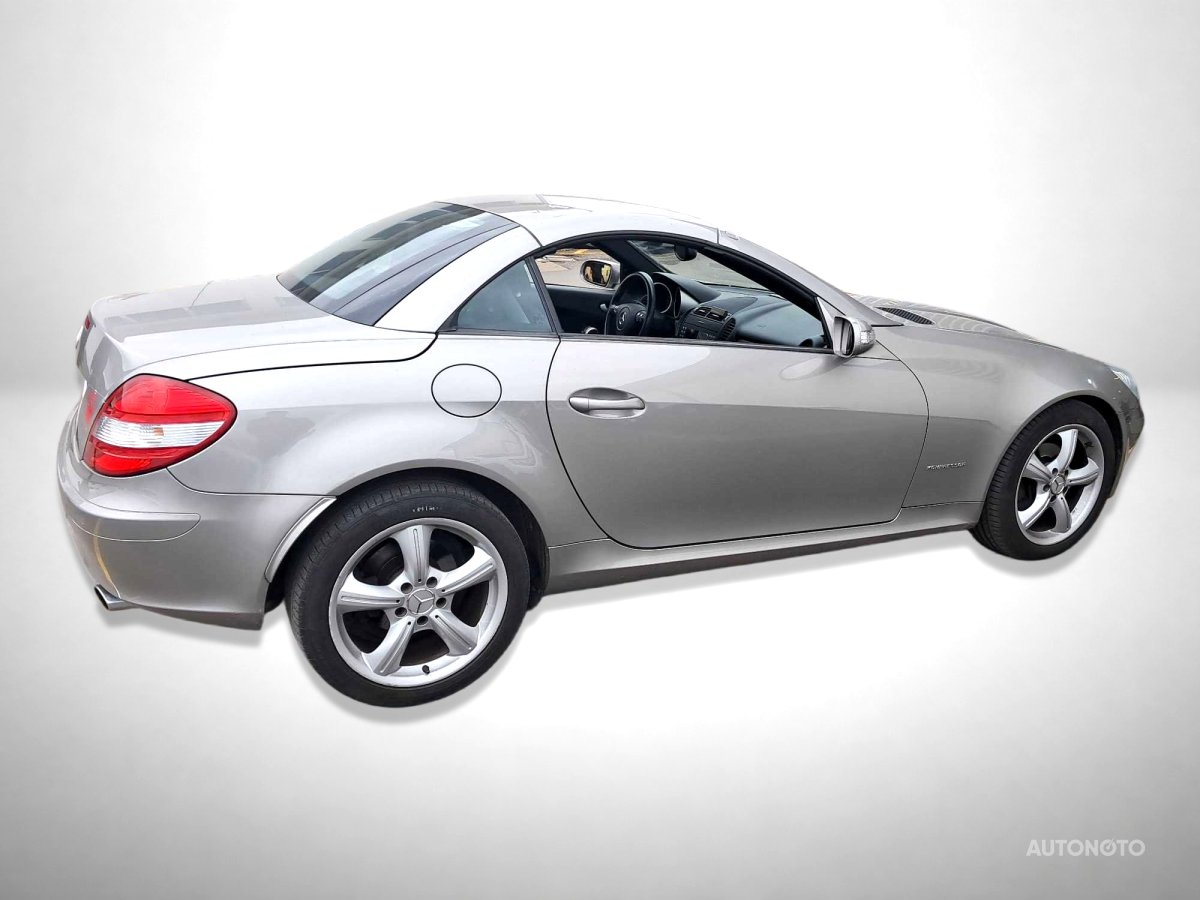 Mercedes-Benz SLK, 2008 - pohled č. 2