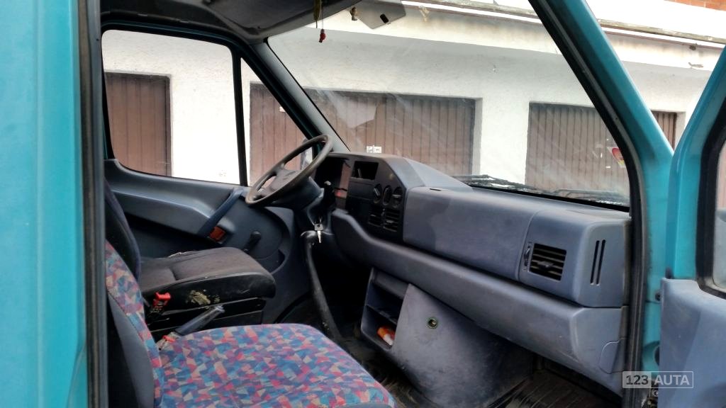 Mercedes-Benz Sprinter, 1998 - pohled č. 12
