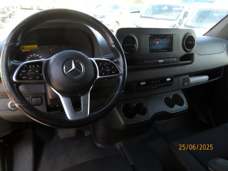 Mercedes-Benz Sprinter, 2019 - pohled č. 3