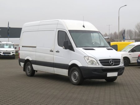 Mercedes-Benz Sprinter, 2011