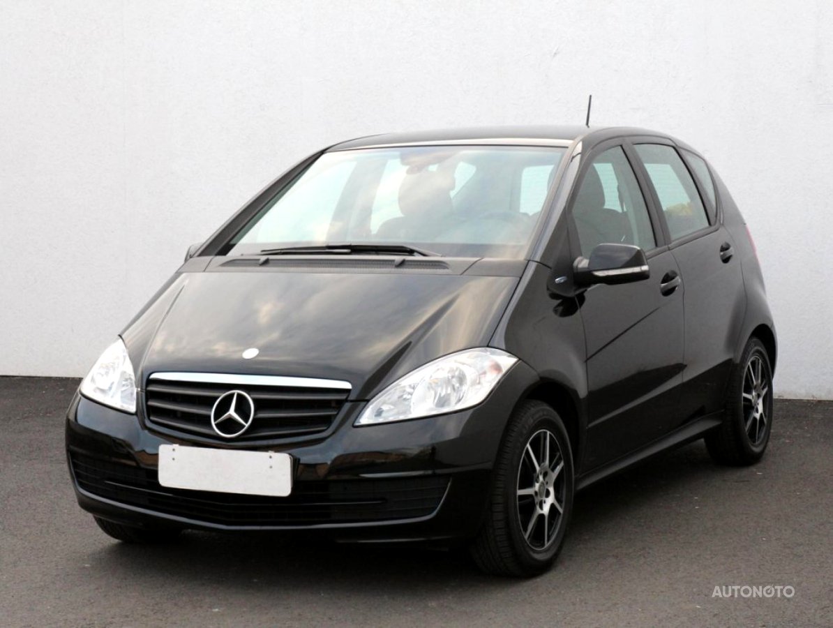 Mercedes-Benz Třída A, 2012 - pohled č. 3