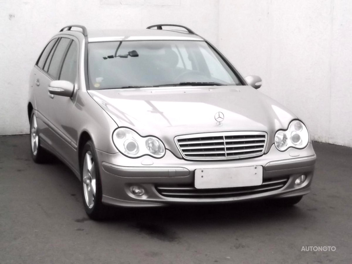 Mercedes-Benz Třída C, 2007 - pohled č. 1