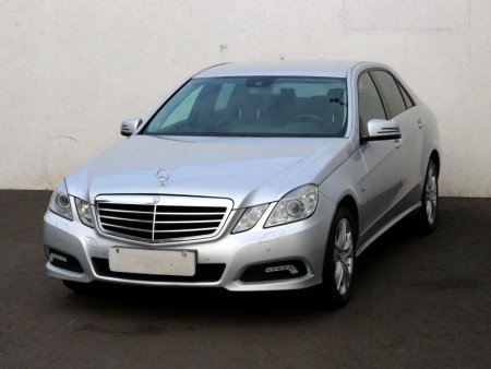 Mercedes-Benz Třída E, 2011 - pohled č. 3