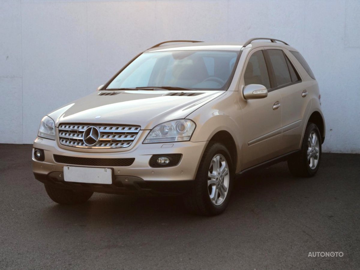 Mercedes-Benz Třída M, 2007 - pohled č. 3