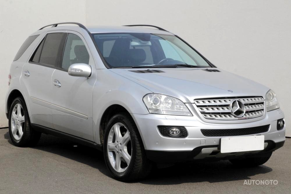 Mercedes-Benz Třída M, 2007 - celkový pohled