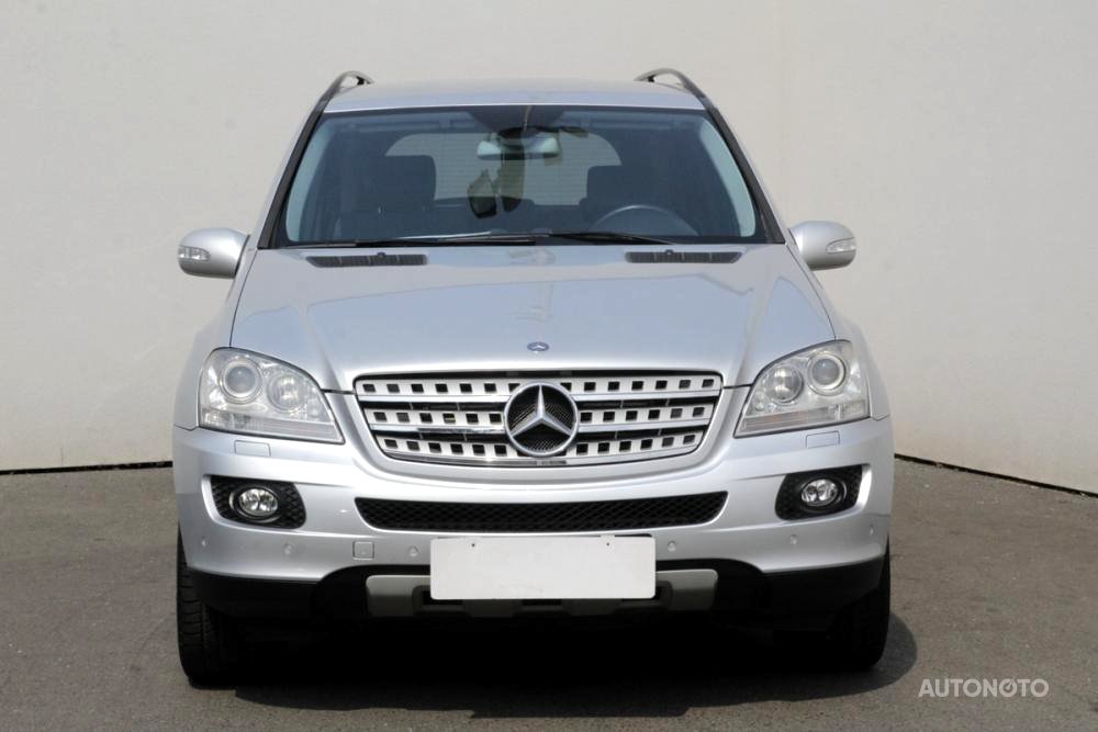 Mercedes-Benz Třída M, 2007 - pohled č. 2