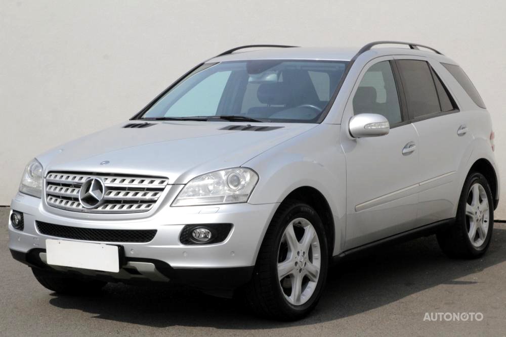 Mercedes-Benz Třída M, 2007 - pohled č. 3