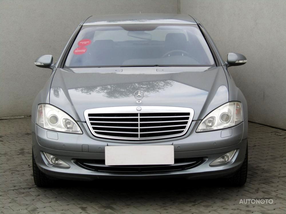 Mercedes-Benz Třída S, 2006 - pohled č. 2