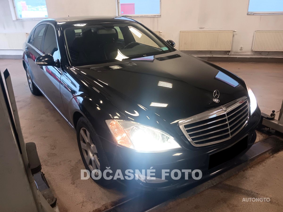 Mercedes-Benz Třída S, 2007 - pohled č. 1