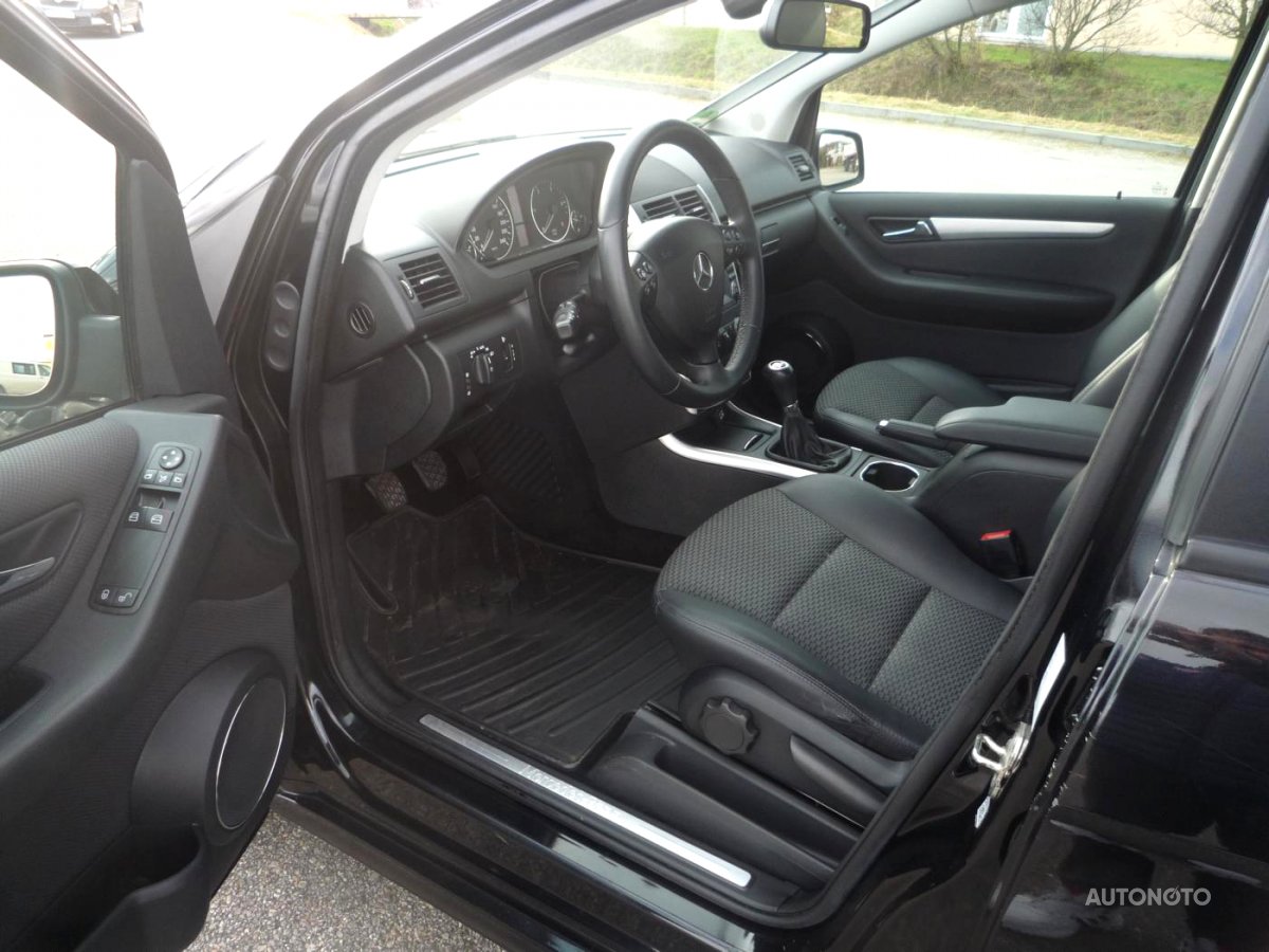 Mercedes-Benz Třídy A, 2010 - pohled č. 3