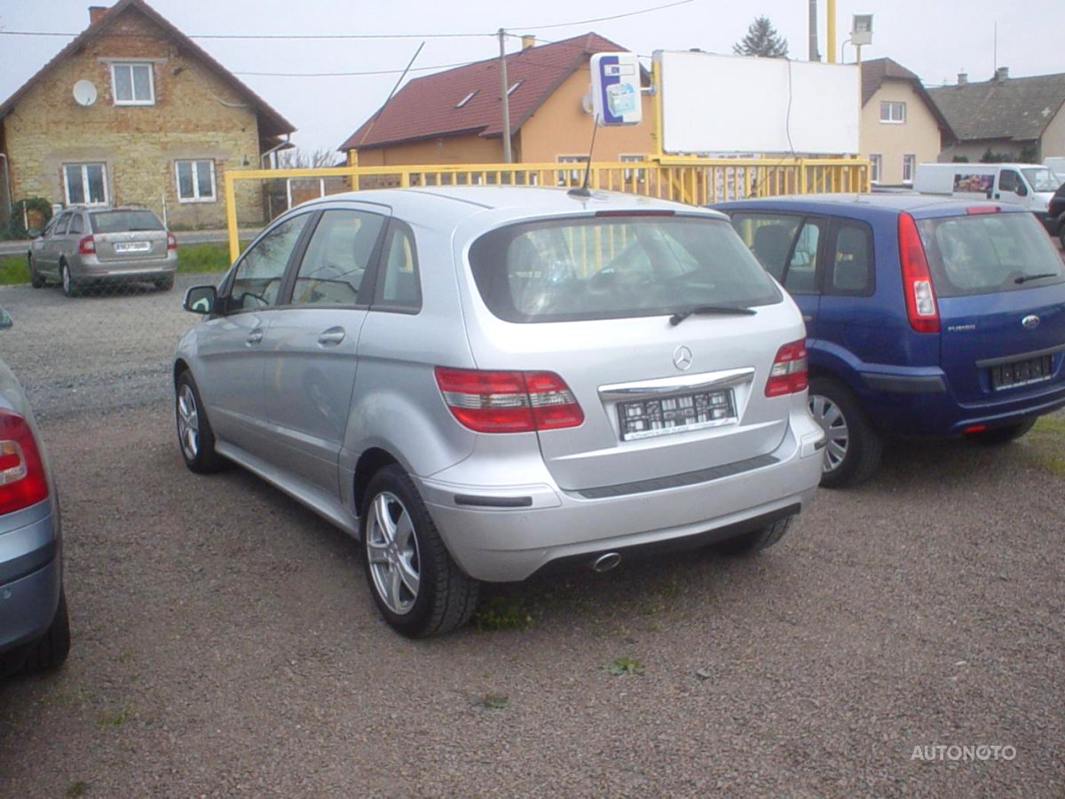 Mercedes-Benz Třídy B, 2010 - pohled č. 2