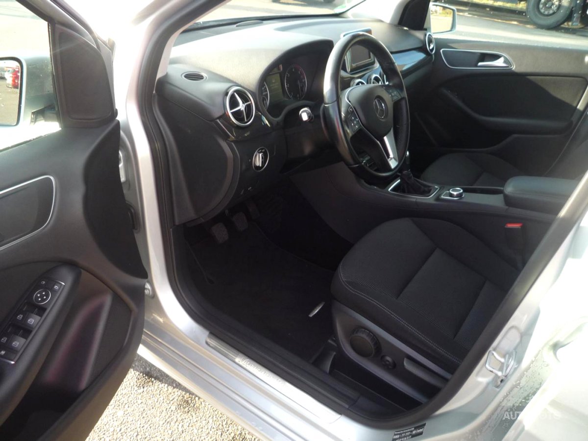 Mercedes-Benz Třídy B, 2012 - pohled č. 3
