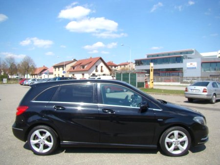 Mercedes-Benz Třídy B, 2012 - pohled č. 2