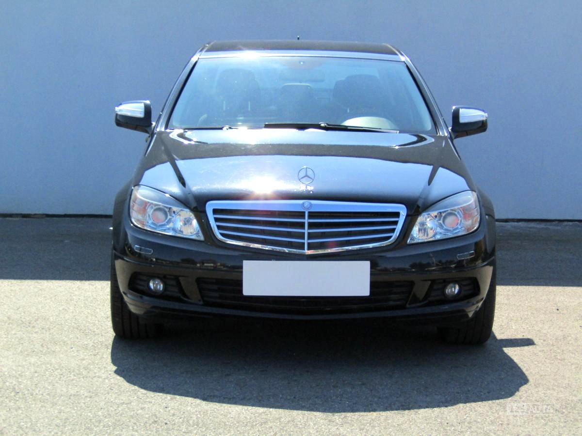 Mercedes-Benz Třídy C, 2007 - pohled č. 2