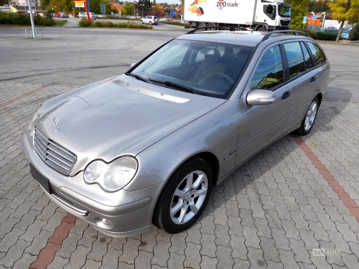 Mercedes-Benz Třídy C, 2004 - celkový pohled