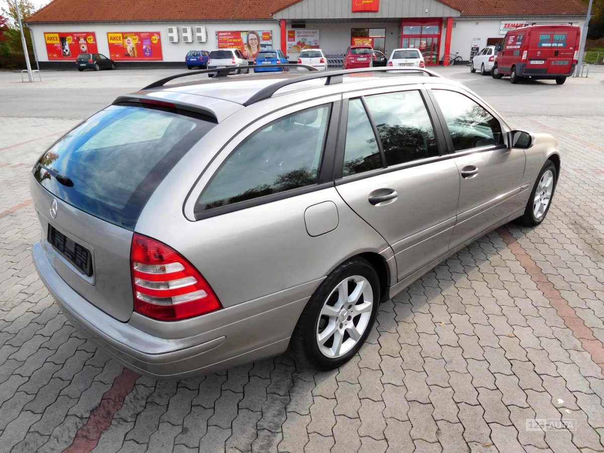 Mercedes-Benz Třídy C, 2004 - pohled č. 5