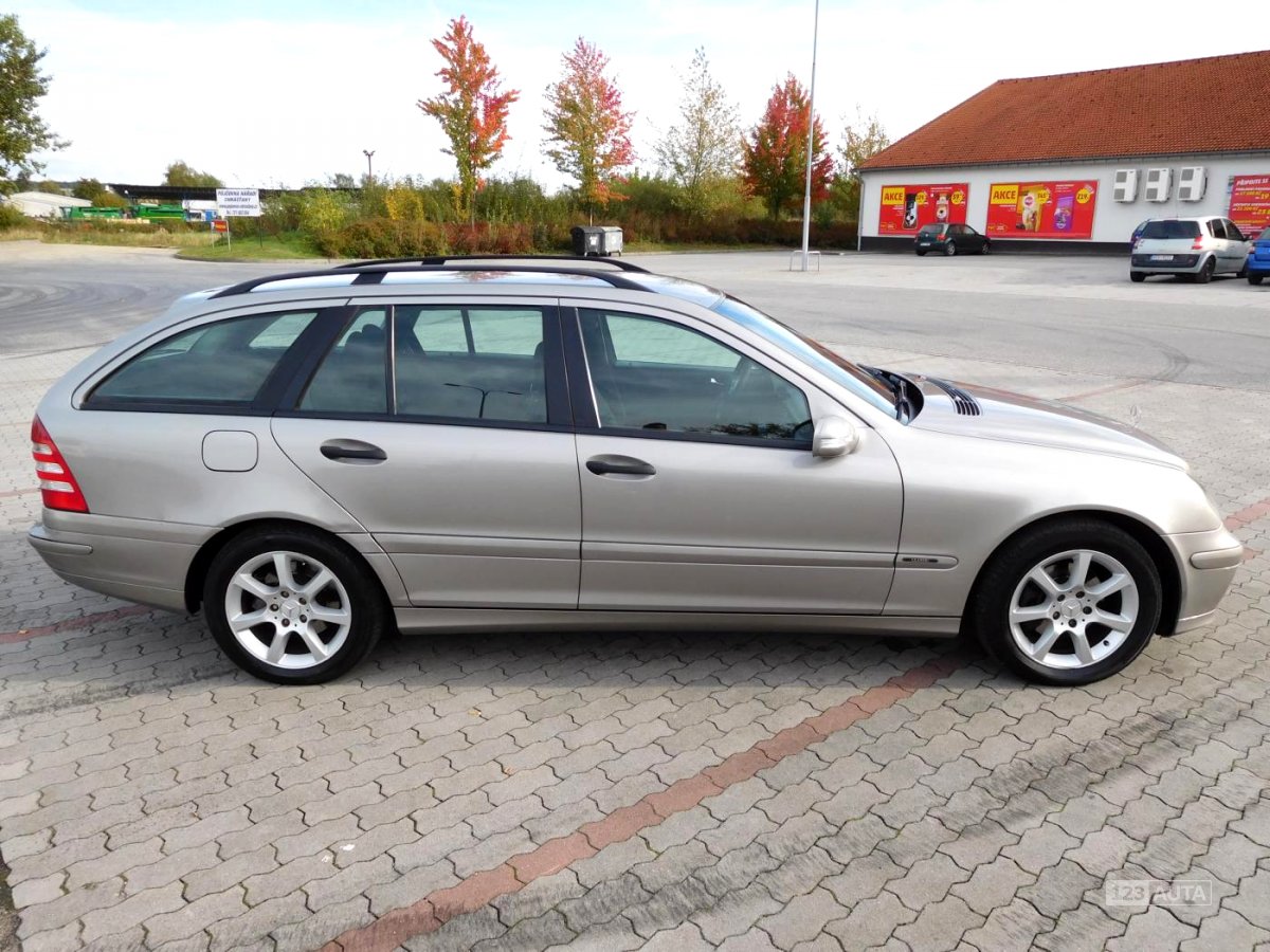 Mercedes-Benz Třídy C, 2004 - pohled č. 6