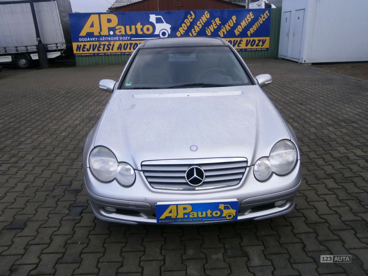 Mercedes-Benz Třídy C, 2001 - pohled č. 2