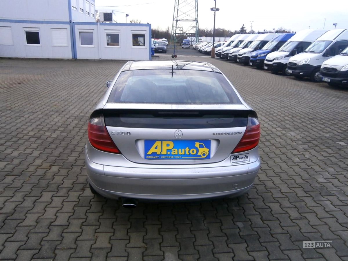 Mercedes-Benz Třídy C, 2001 - pohled č. 5