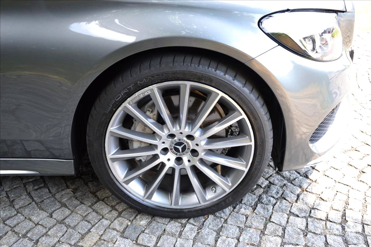 Mercedes-Benz Třídy C, 2017 - pohled č. 10