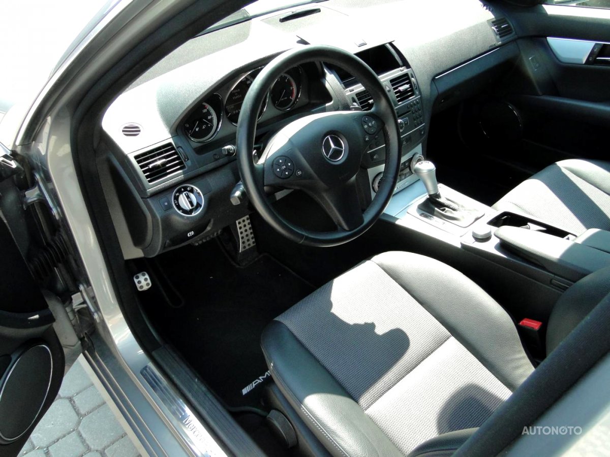 Mercedes-Benz Třídy C, 2011 - pohled č. 10
