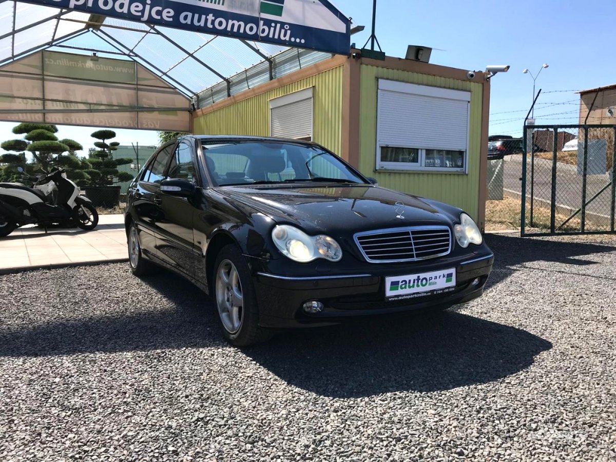 Mercedes-Benz Třídy C, 2003 - pohled č. 3