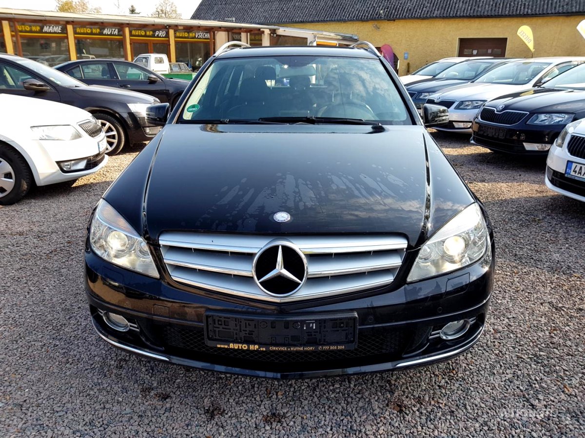 Mercedes-Benz Třídy C, 2011 - pohled č. 2