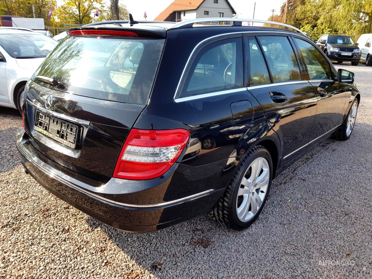 Mercedes-Benz Třídy C, 2011 - pohled č. 4