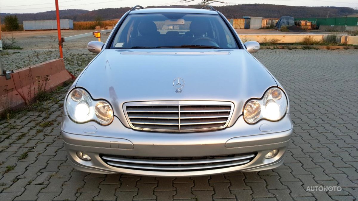 Mercedes-Benz Třídy C, 2007 - pohled č. 2