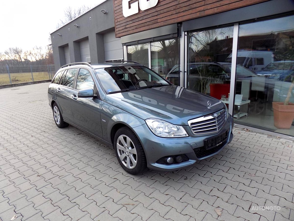 Mercedes-Benz Třídy C, 2012 - pohled č. 2