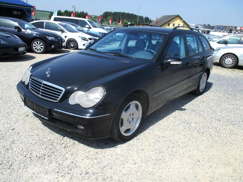 Mercedes-Benz Třídy C, 2002 - celkový pohled