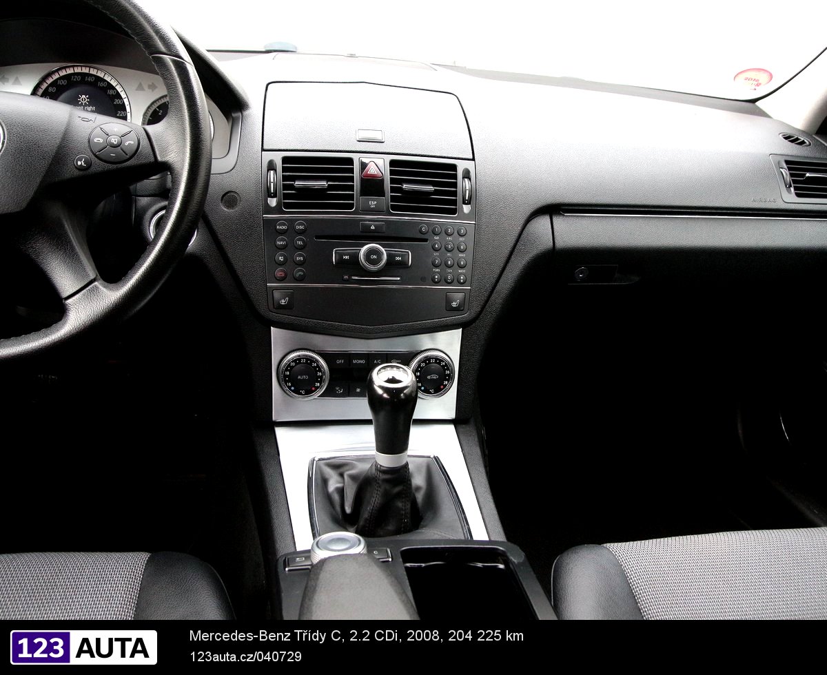 Mercedes-Benz Třídy C, 2008 - pohled č. 14