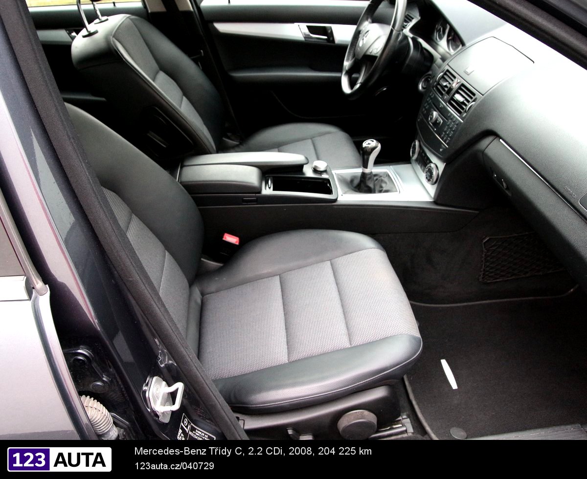 Mercedes-Benz Třídy C, 2008 - pohled č. 17