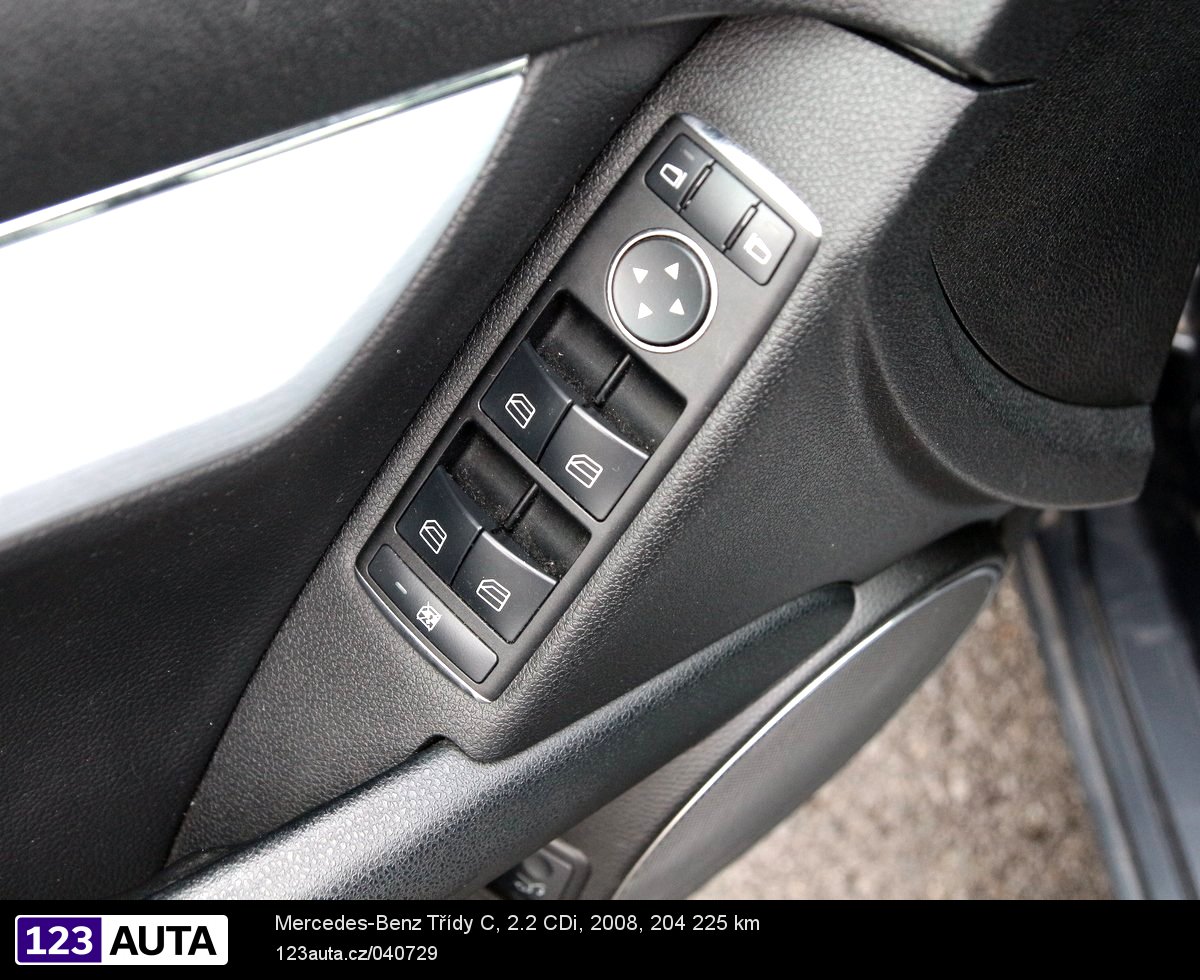 Mercedes-Benz Třídy C, 2008 - pohled č. 20